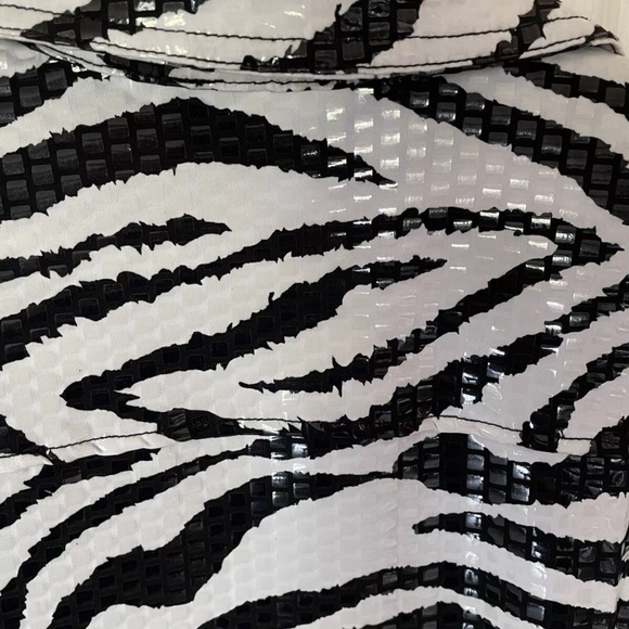 Alfred Dunner Women Zebra print Jacket, Size 14 - Picture 5 of 14